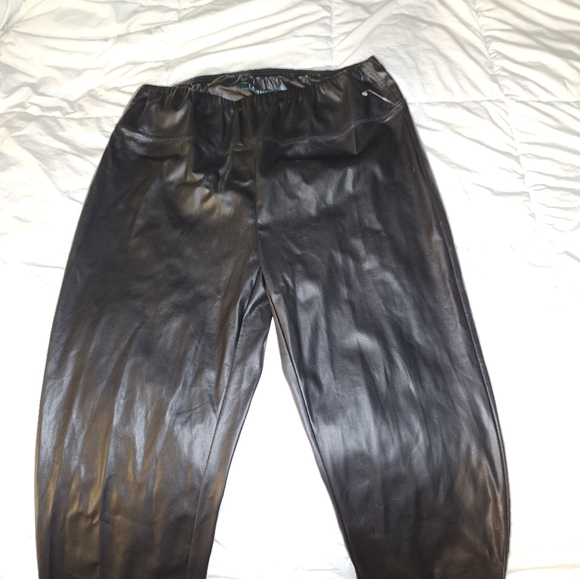 RALPH LAUREN Vegan Leather Black Leggings, Size 16W, EUC, Worn Once - Picture 5 of 5